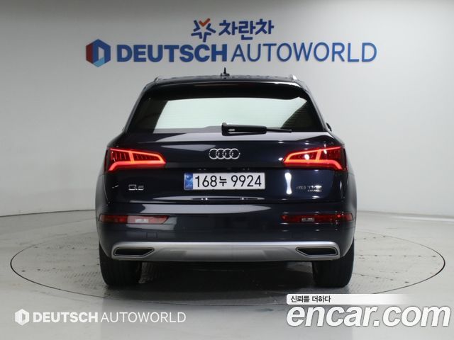 Audi Q5 2020 — photo 4