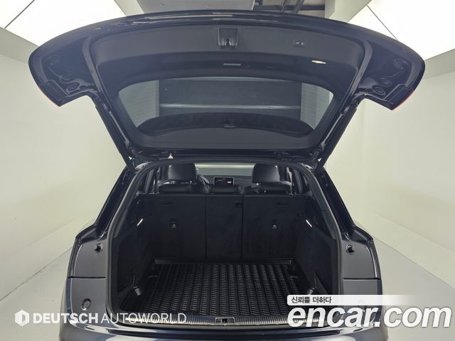 Audi Q5 2020 — photo 19