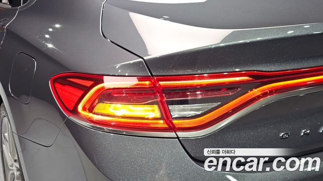 Hyundai Grandeur 2018 — photo 9