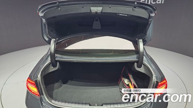 Hyundai Grandeur 2018 — photo 34