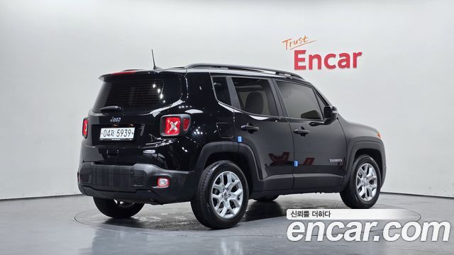 Jeep Renegade 2018 — photo 2