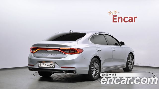 Hyundai Grandeur 2018 — photo 2