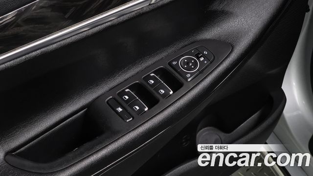 Hyundai Grandeur 2018 — photo 16