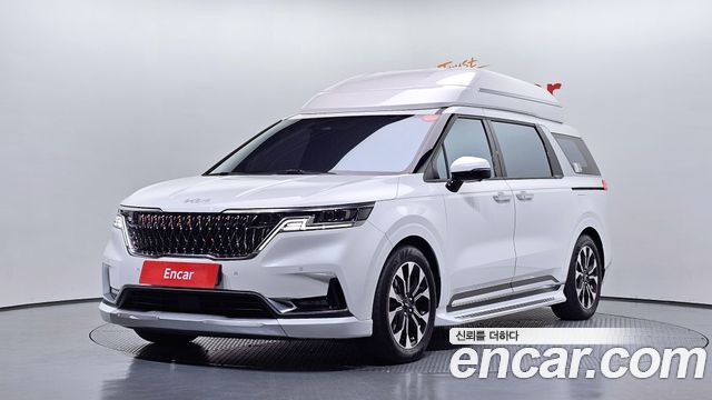 Kia Canival 2021 — photo 1