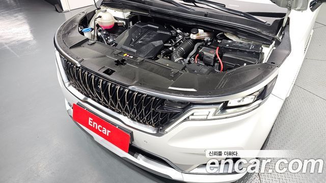 Kia Canival 2021 — photo 6