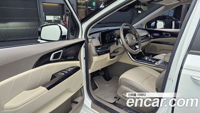 Kia Canival 2021 — photo 13