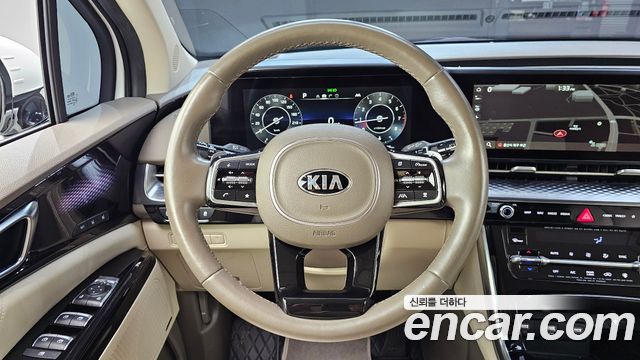 Kia Canival 2021 — photo 19