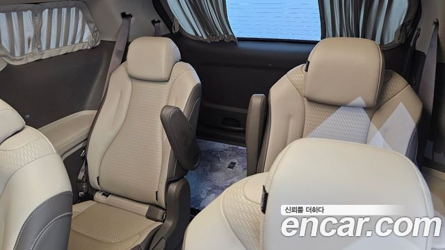 Kia Canival 2021 — photo 30