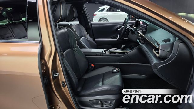 Toyota Crown 2023 — photo 16