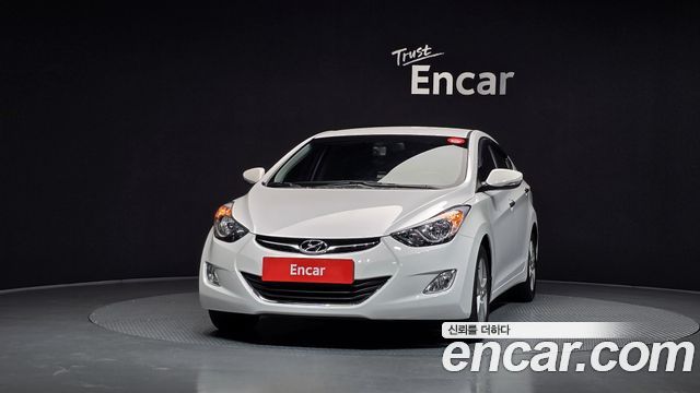 Hyundai AVANTE 2013 — photo 3