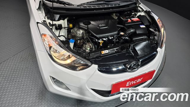 Hyundai AVANTE 2013 — photo 6