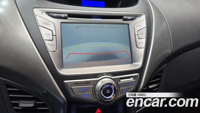 Hyundai AVANTE 2013 — photo 21