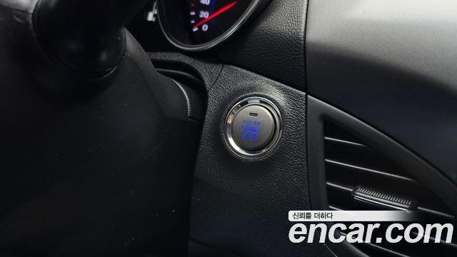 Hyundai AVANTE 2013 — photo 24