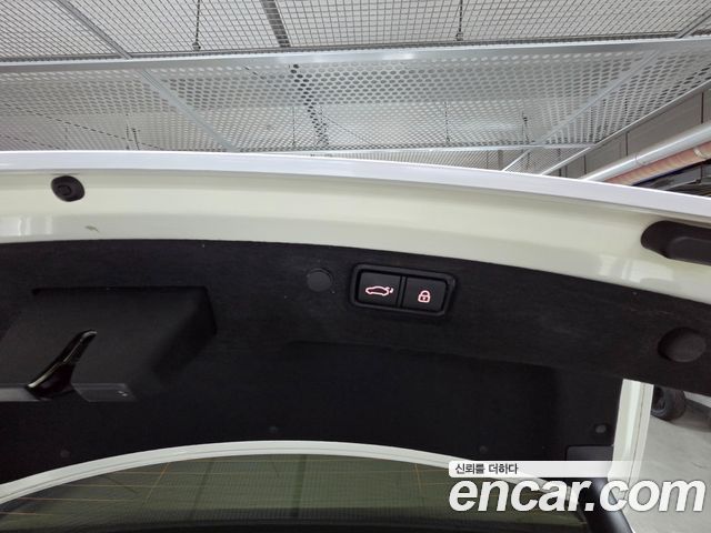 Kia K7 2017 — photo 20