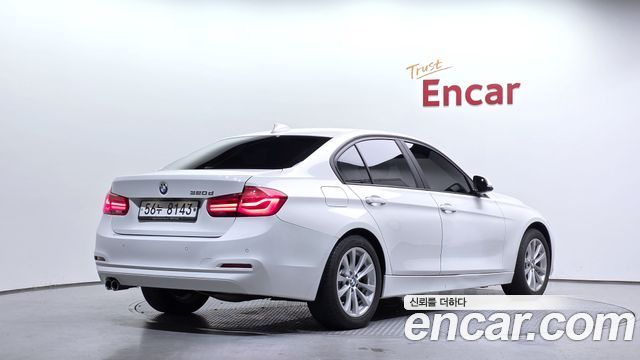 BMW 3-Series 2018 — photo 2