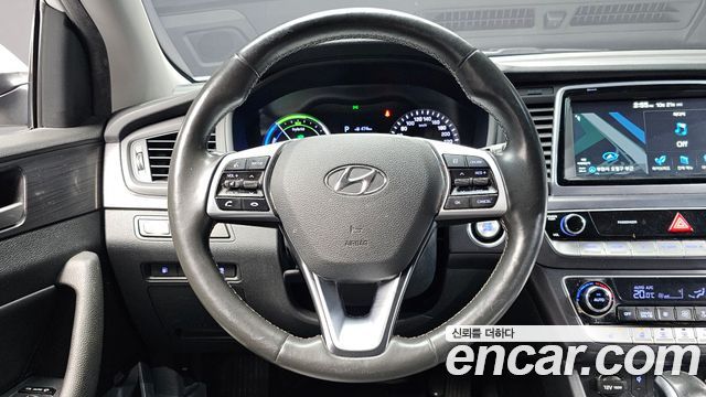 Hyundai Sonata 2019 — photo 13