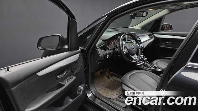 BMW 2-Series 2016 — photo 10