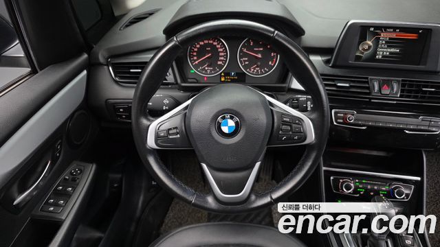 BMW 2-Series 2016 — photo 13
