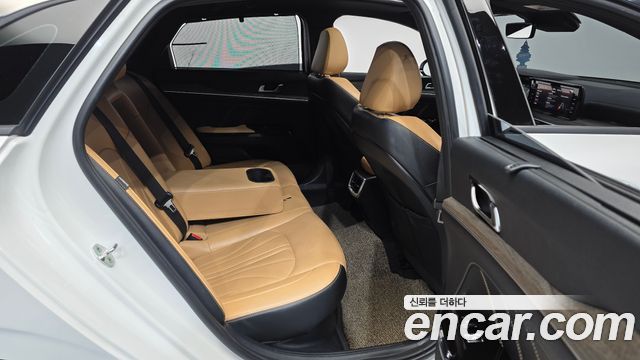 Kia K5 2021 — photo 18