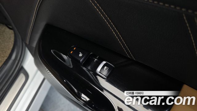 Kia K5 2021 — photo 24