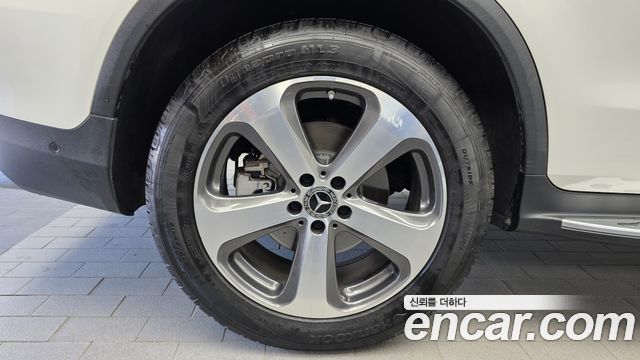 Mercedes-Benz GLC-Class 2019 — photo 5