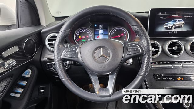 Mercedes-Benz GLC-Class 2019 — photo 13