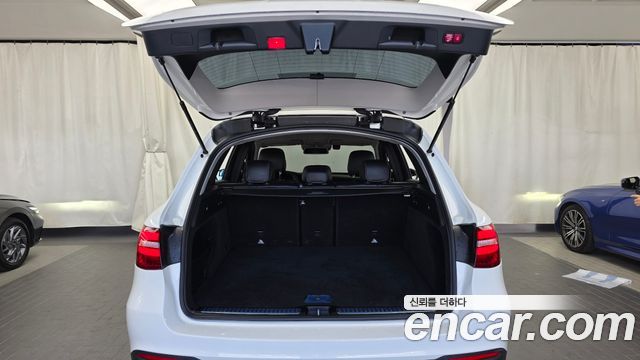 Mercedes-Benz GLC-Class 2019 — photo 20