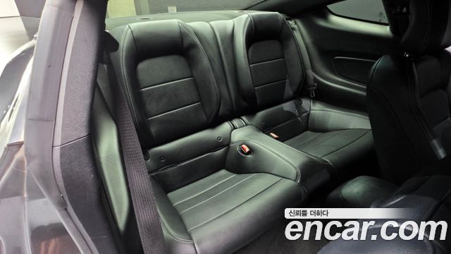 Ford Mustang 2016 — photo 12