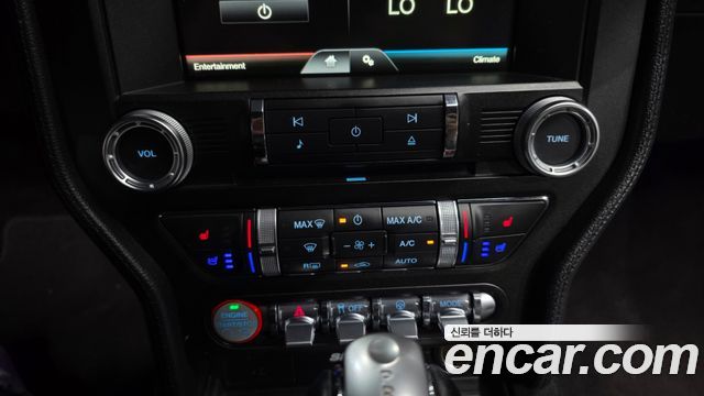 Ford Mustang 2016 — photo 19