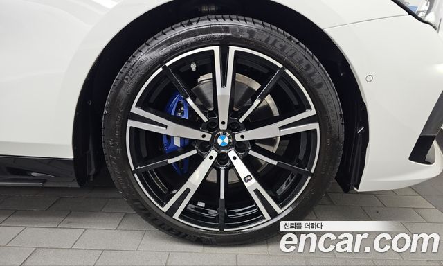 BMW 5-Series 2026 — photo 7
