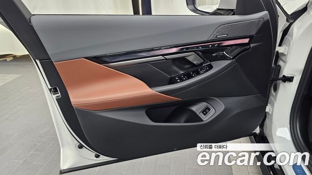 BMW 5-Series 2026 — photo 14