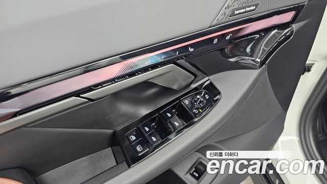 BMW 5-Series 2026 — photo 28