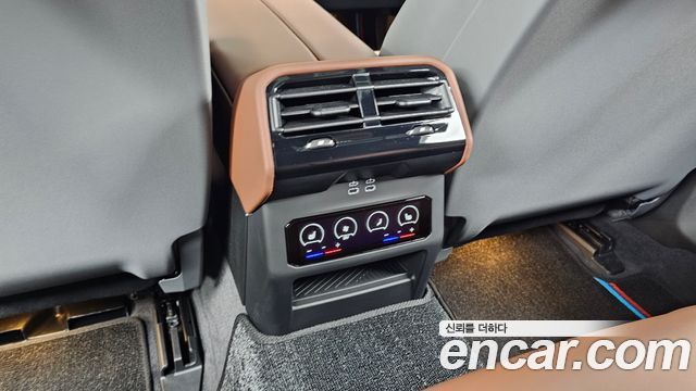 BMW 5-Series 2026 — photo 32