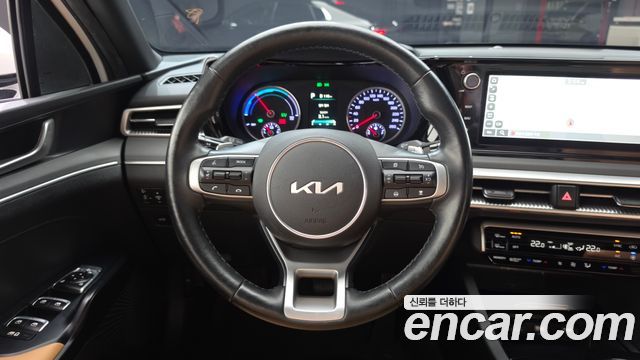 Kia K5 2022 — photo 19