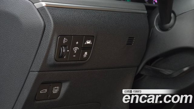 Kia K5 2022 — photo 24