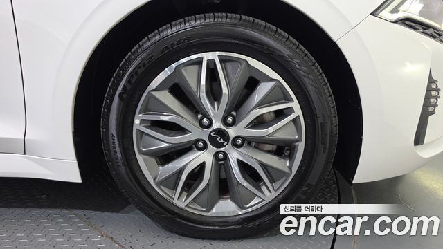 Kia K5 2022 — photo 7