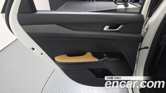 Kia K5 2022 — photo 15