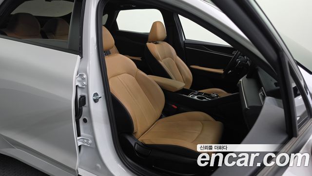 Kia K5 2022 — photo 16