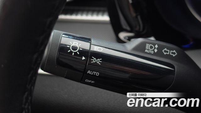 Kia K5 2022 — photo 28