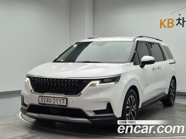 Kia Canival 2023 — photo 1