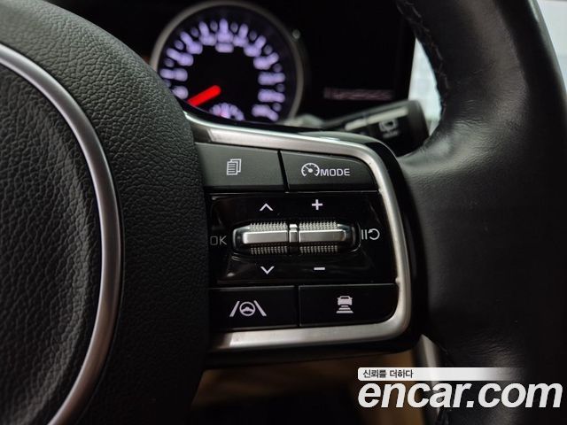Kia Canival 2023 — photo 7