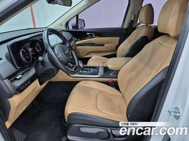 Kia Canival 2023 — photo 14