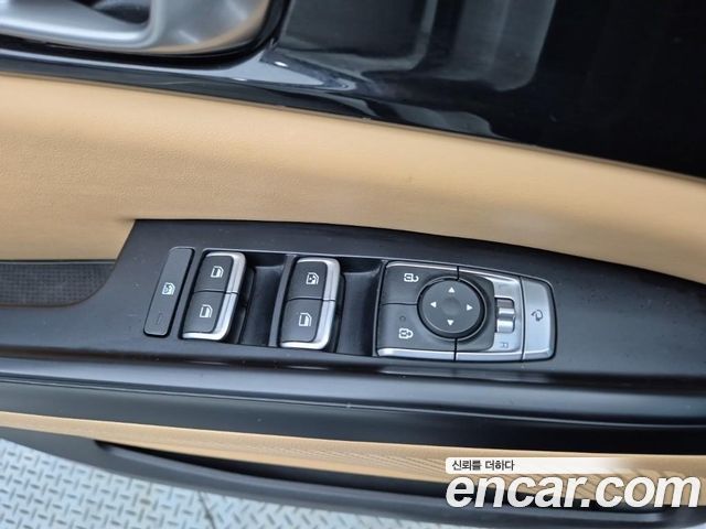 Kia Canival 2023 — photo 18