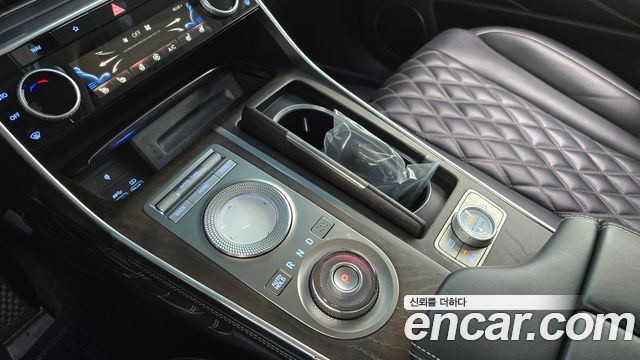 Genesis GV80 2022 — photo 12