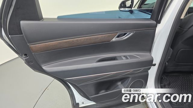 Genesis GV80 2022 — photo 15