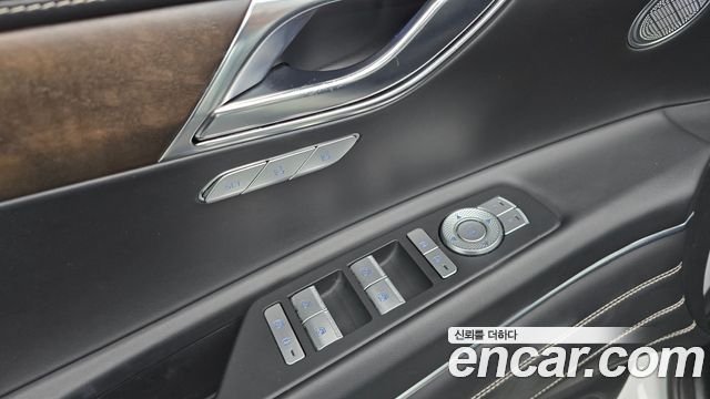 Genesis GV80 2022 — photo 29