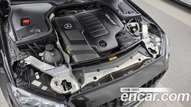 Mercedes-Benz E-Class 2023 — photo 6