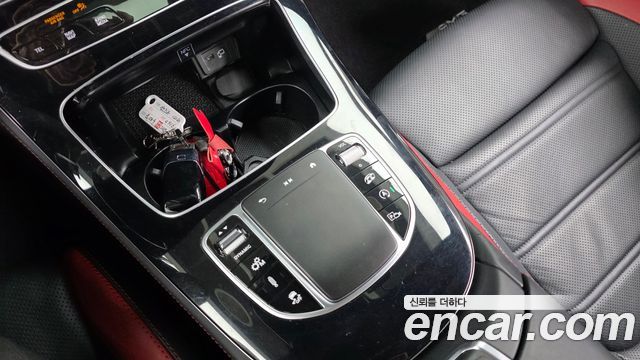 Mercedes-Benz E-Class 2023 — photo 24