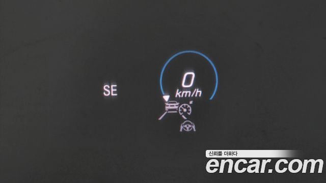 Mercedes-Benz E-Class 2023 — photo 25