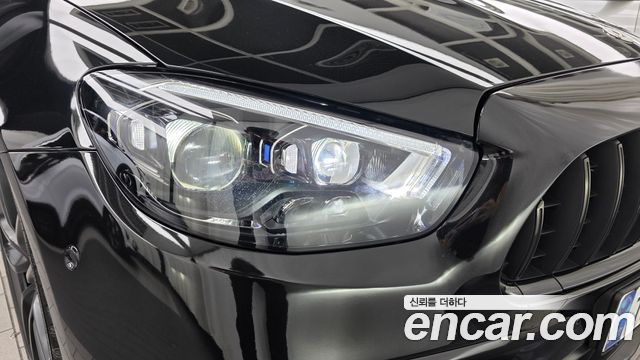 Mercedes-Benz E-Class 2023 — photo 8